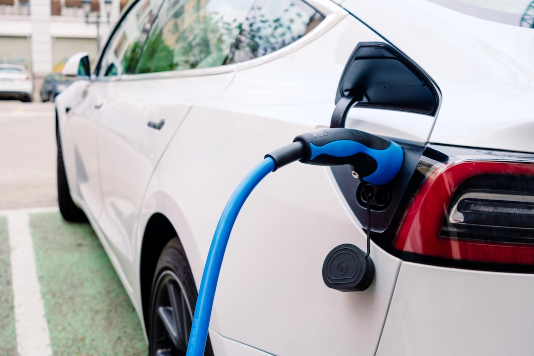 Top 10 Tips to Improve the Range of Your Electric Car